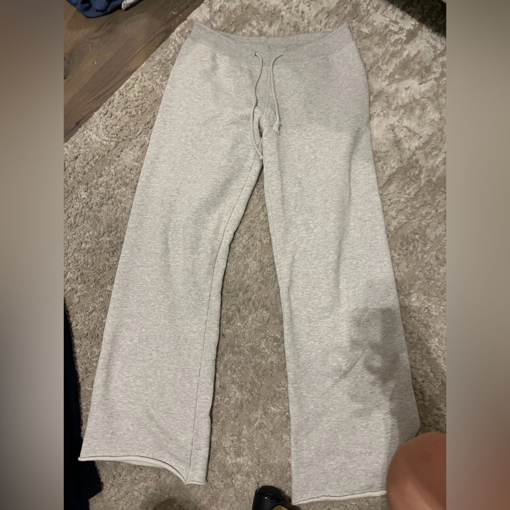 grey brandy melville sweatpants